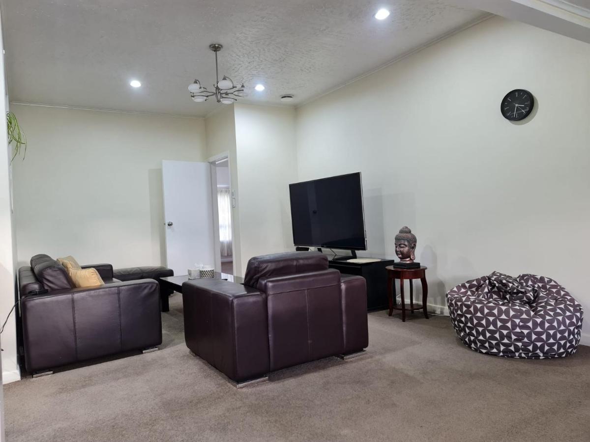 Suitetrails - Hidden Gem and Entire Bungalow in Central hutt