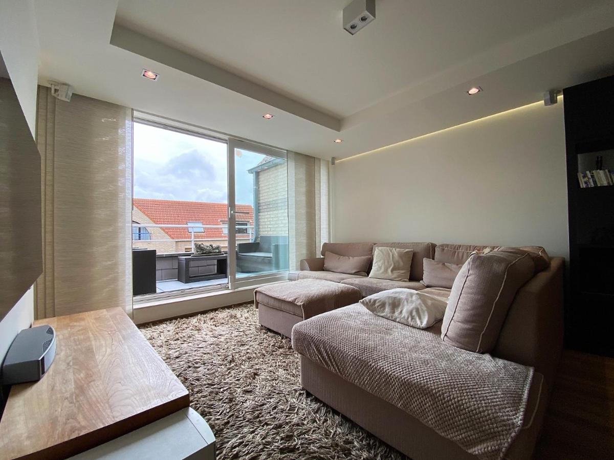 Ozzy ‘s Place - Housity