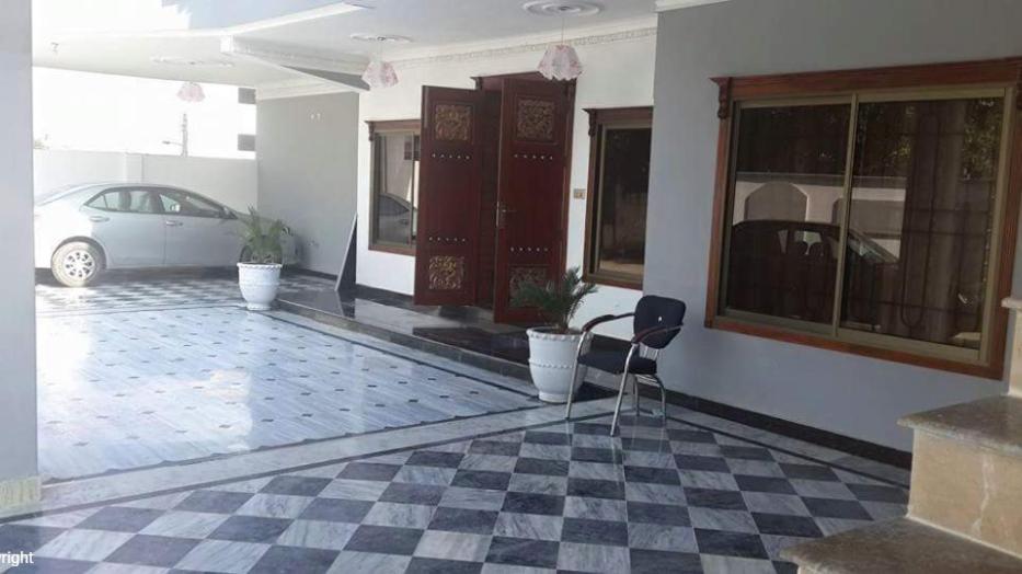 Tulip Guest House - Housity