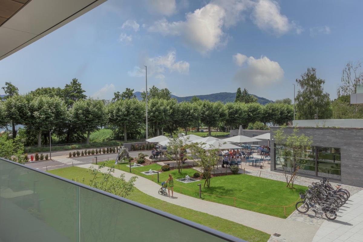 Vue générale sur la montagne ou vue sur la montagne depuis l'hôtel