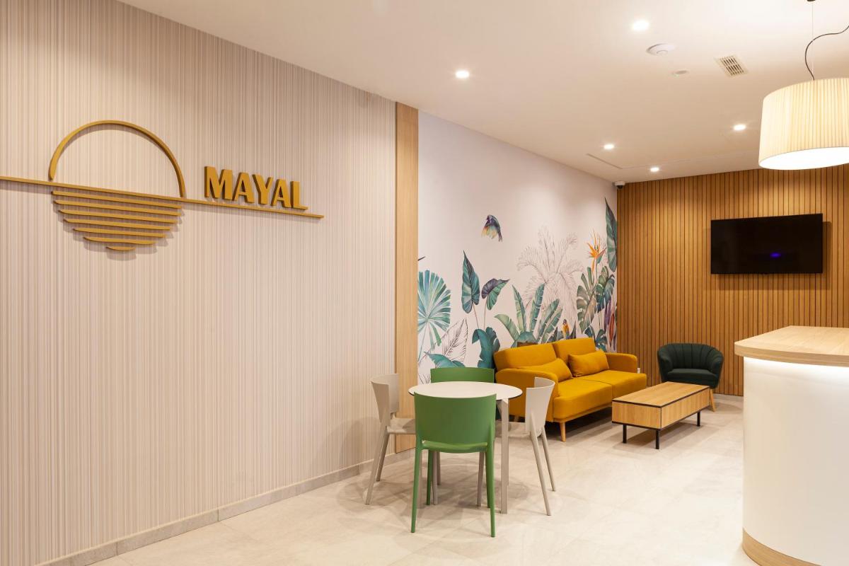 Apartamentos Mayal con Piscina - Hizvo