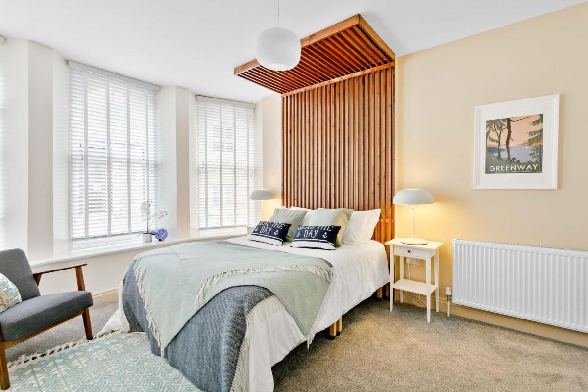 Park View R & R - Adult Only - Self-Catering - Free Parking - EV Point - Housity