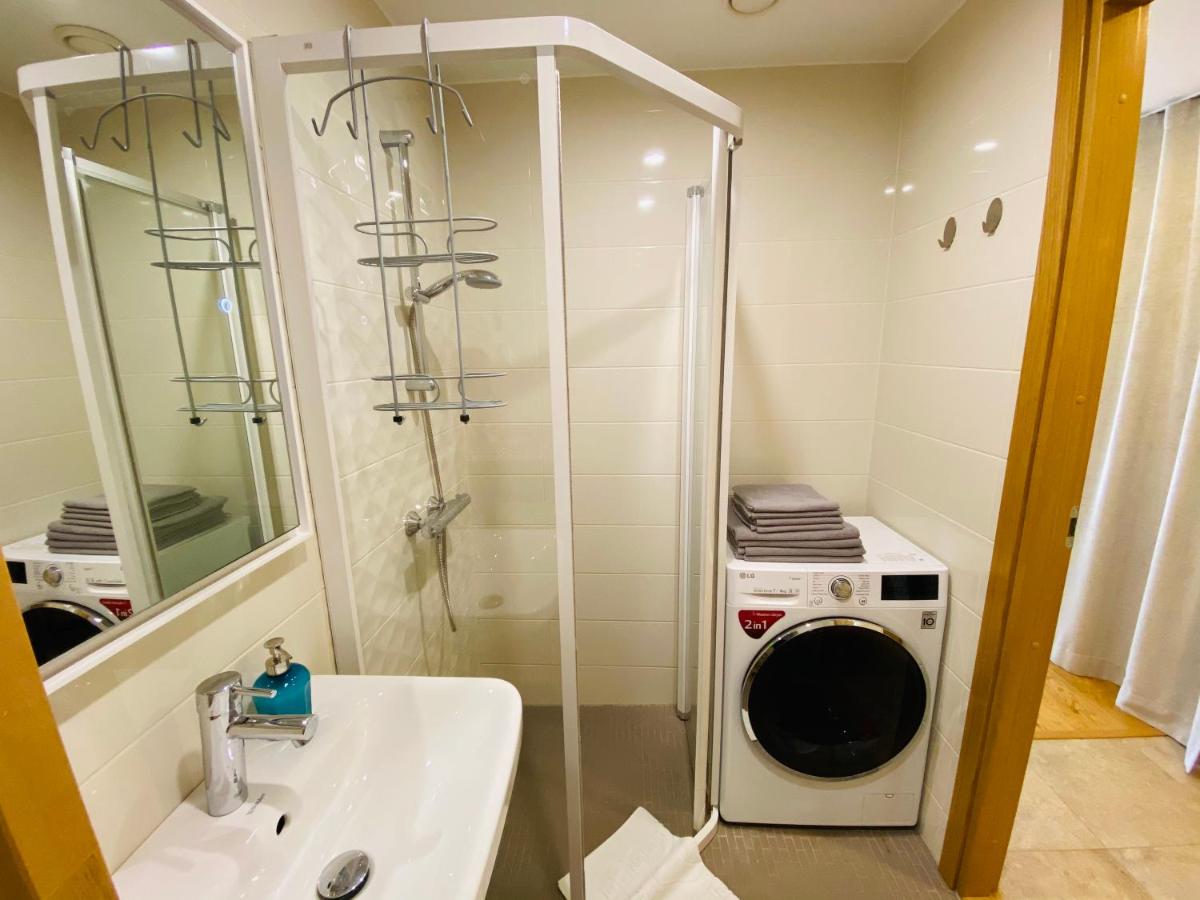 Cozy Home Apartment - Tallinn City Center - Hizvo