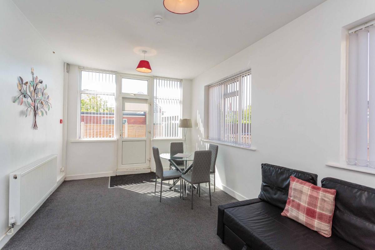 Cherry Property - Mulberry Suite - Housity