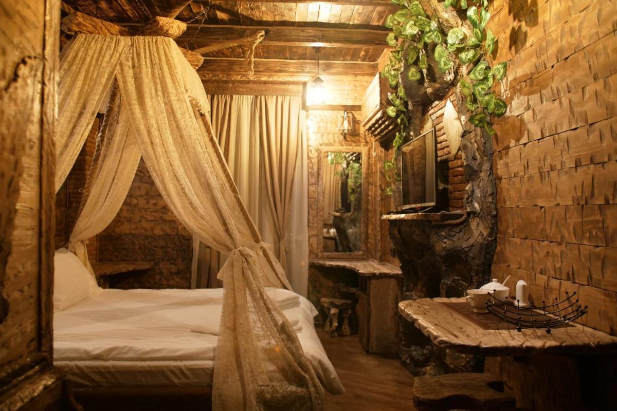Boutique Fantasy - Housity