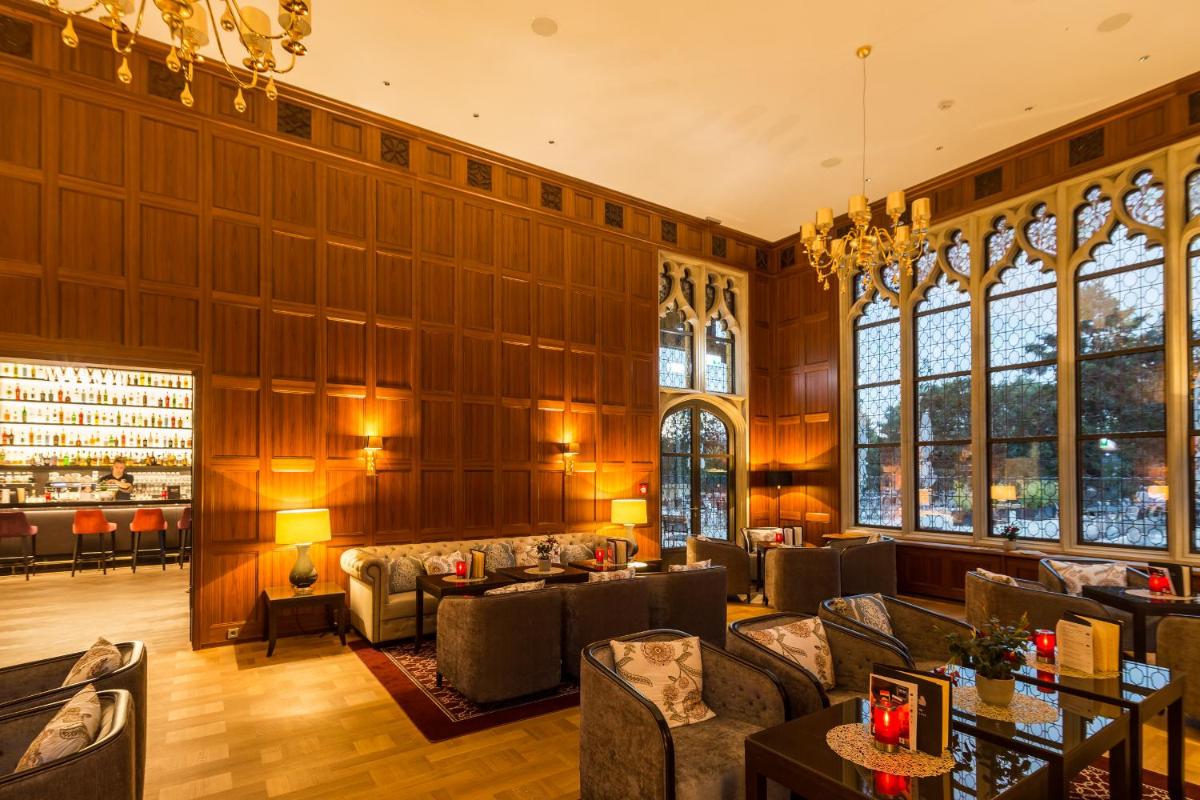 Dorint Hotel Frankfurt/Oberursel - Housity