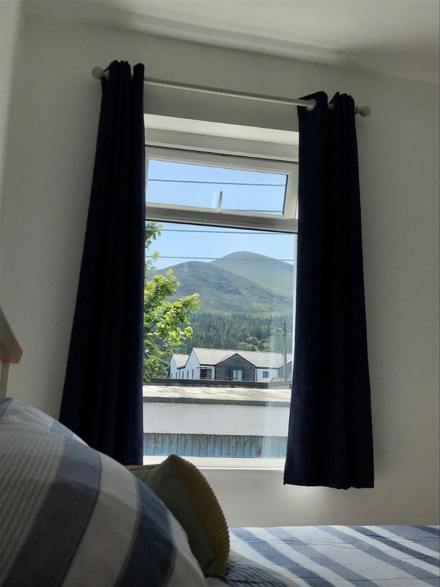 3 Post Office Lane 4 Star Tourism NI accommadation - Housity