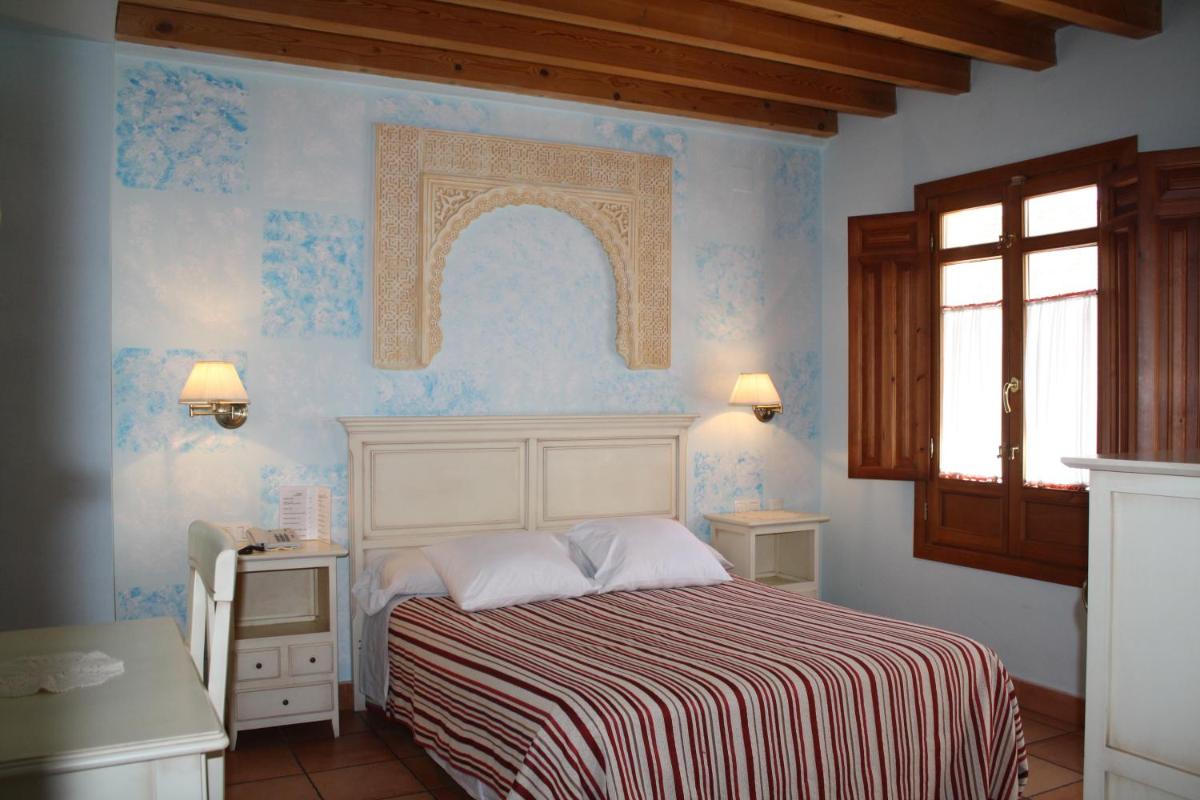 Abadía Hotel - Housity