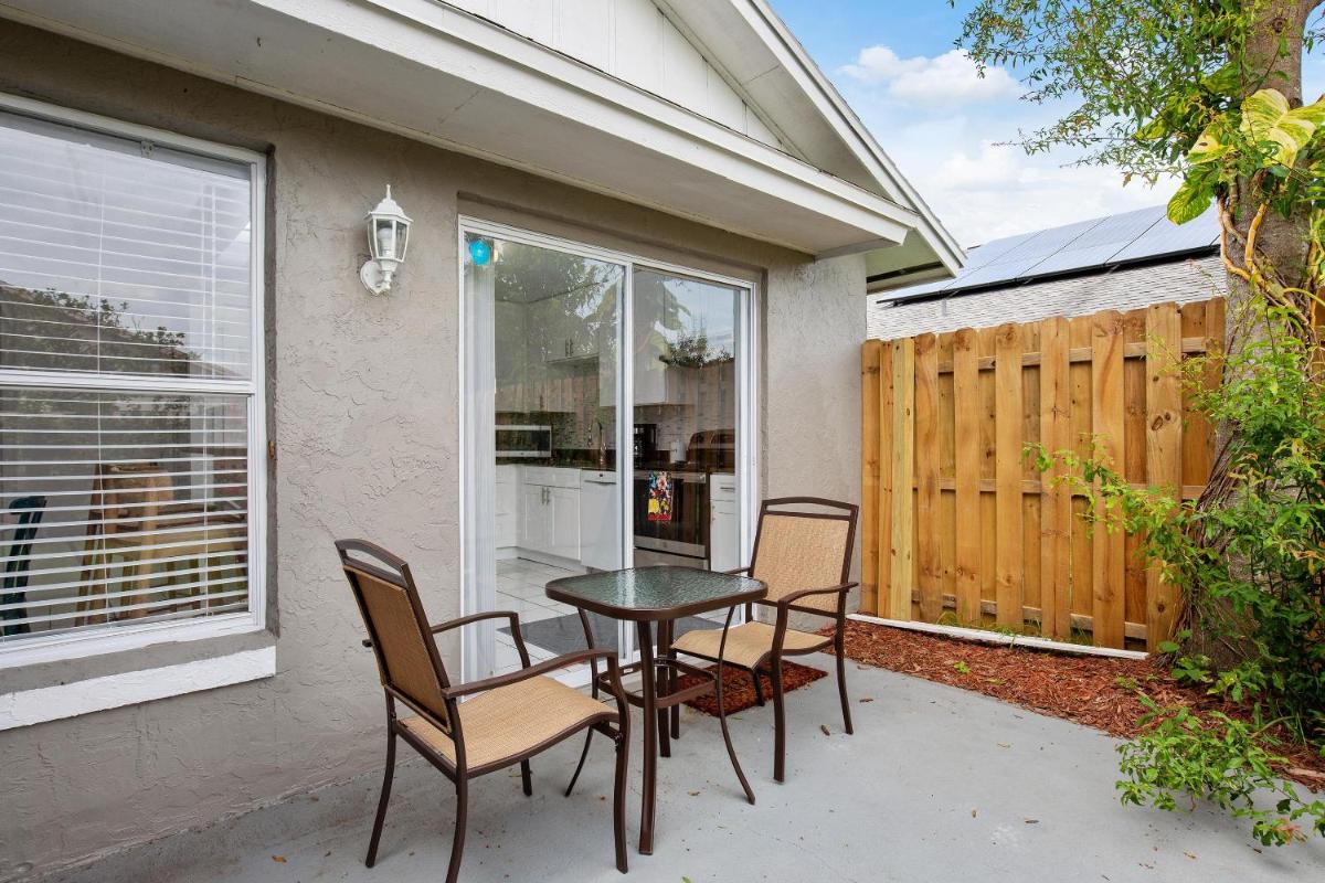 Cozy Home Minutes Away From Disney - Housity