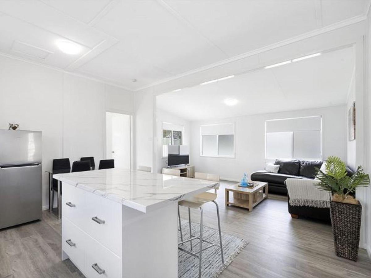 Affordable Fully Renovated Cottage - Housity