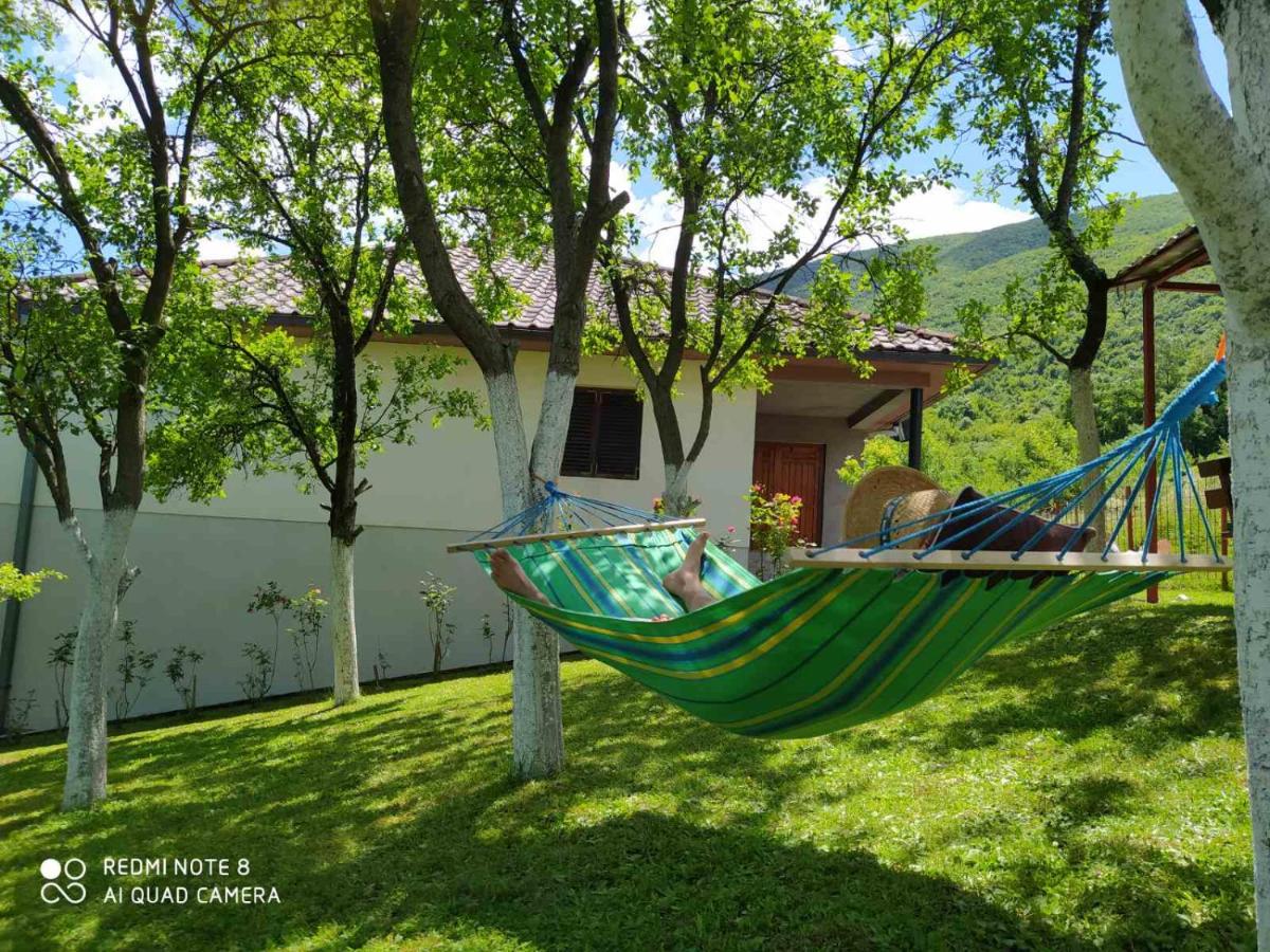 Bosnian Hobbiton - Housity
