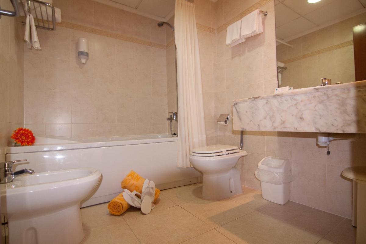 Un baño de Gran Hotel Peñiscola