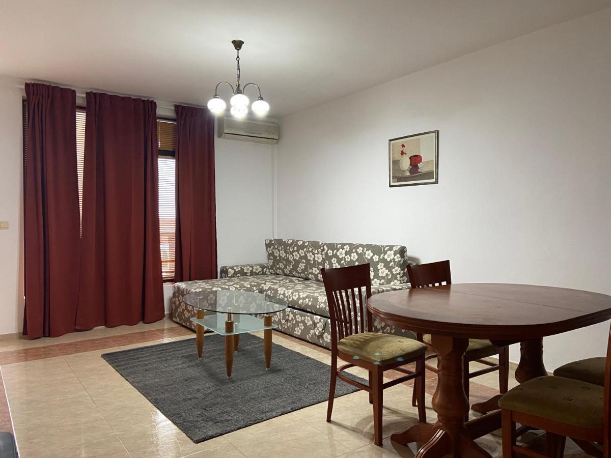 Suitetrails - Apartment in Kambani Bells I