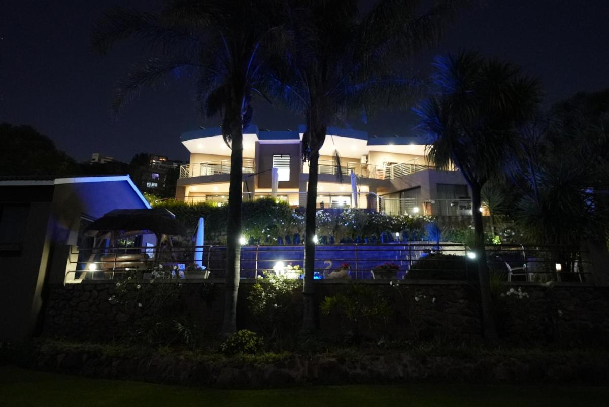 Over The Moon Guesthouse - Housity