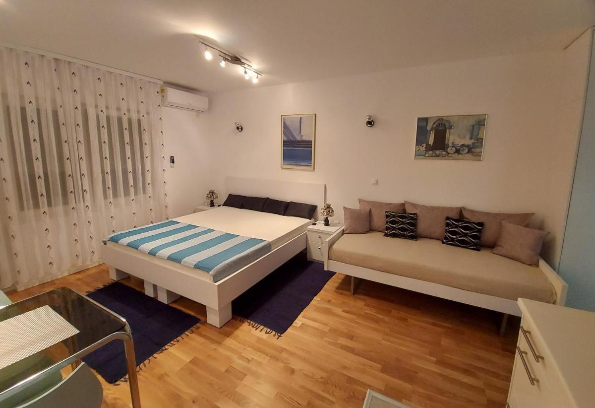 Apartmani Korak do plaže - Housity