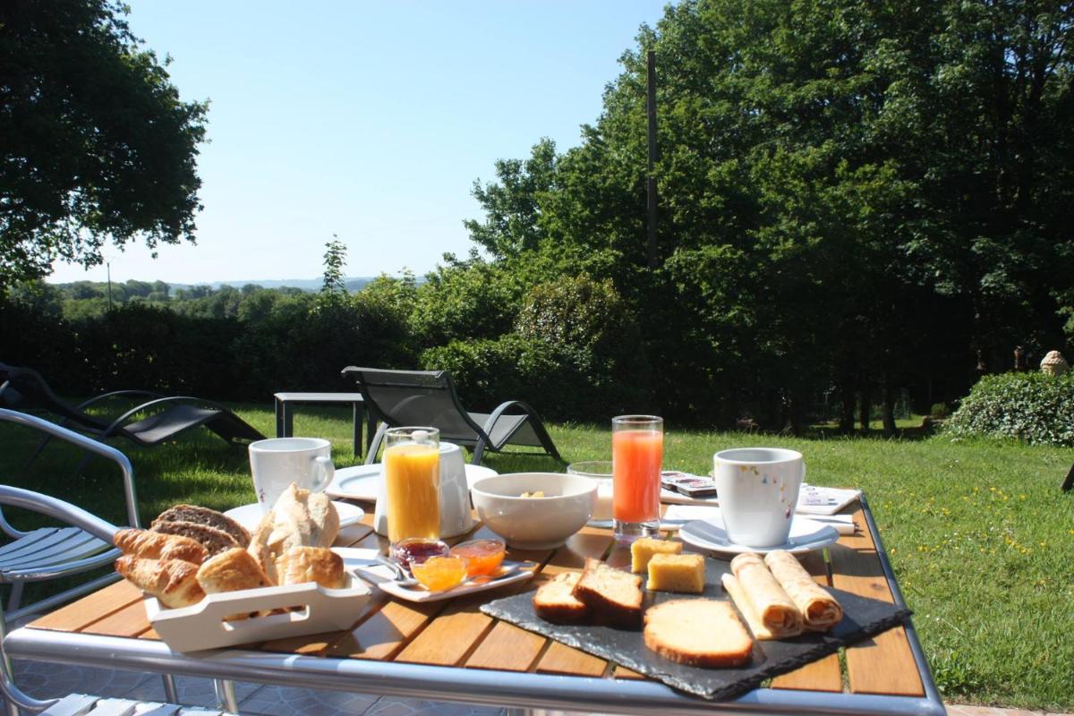 Logis Latitude Ouest Hôtel Restaurant & Spa - Housity