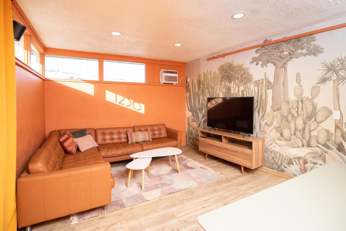 Bungalows Hostel - Housity