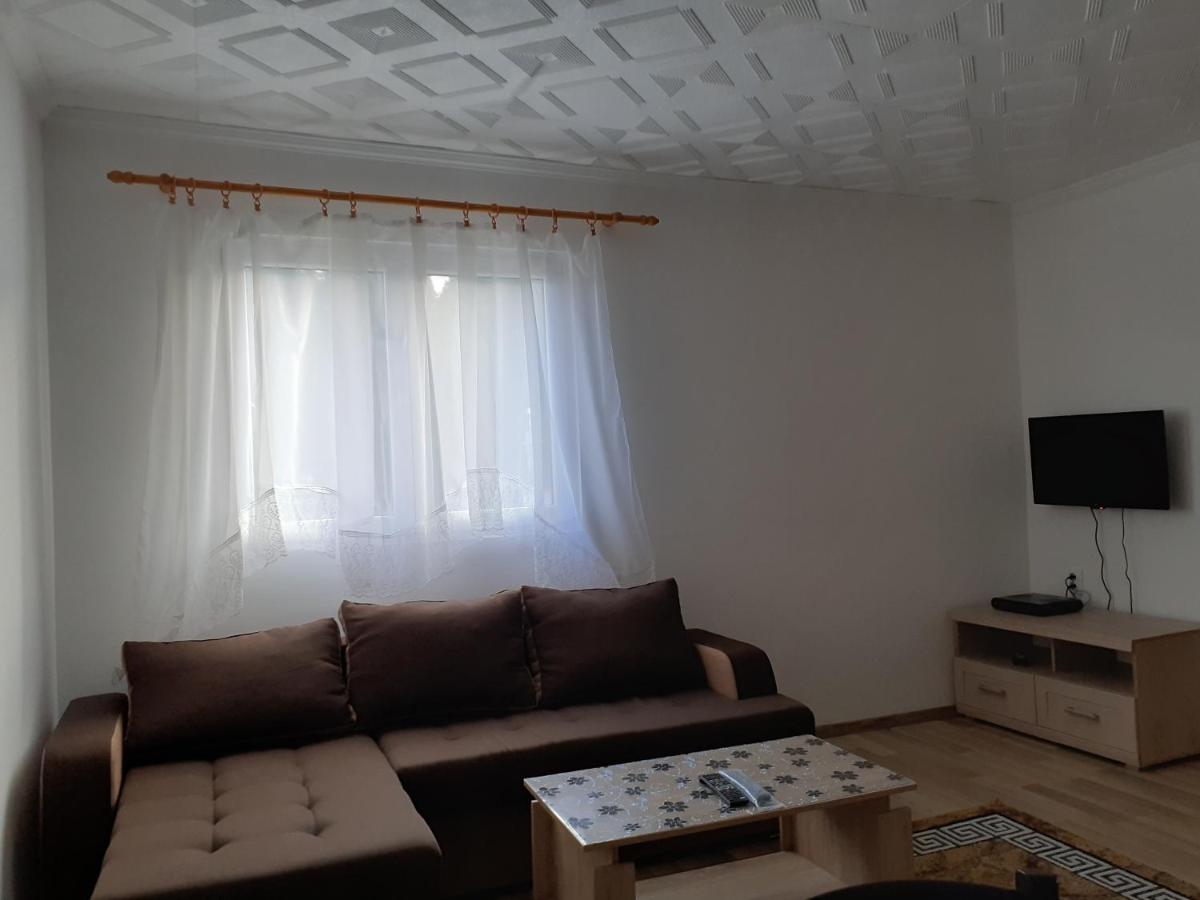 Apartmani Momčilo - Housity