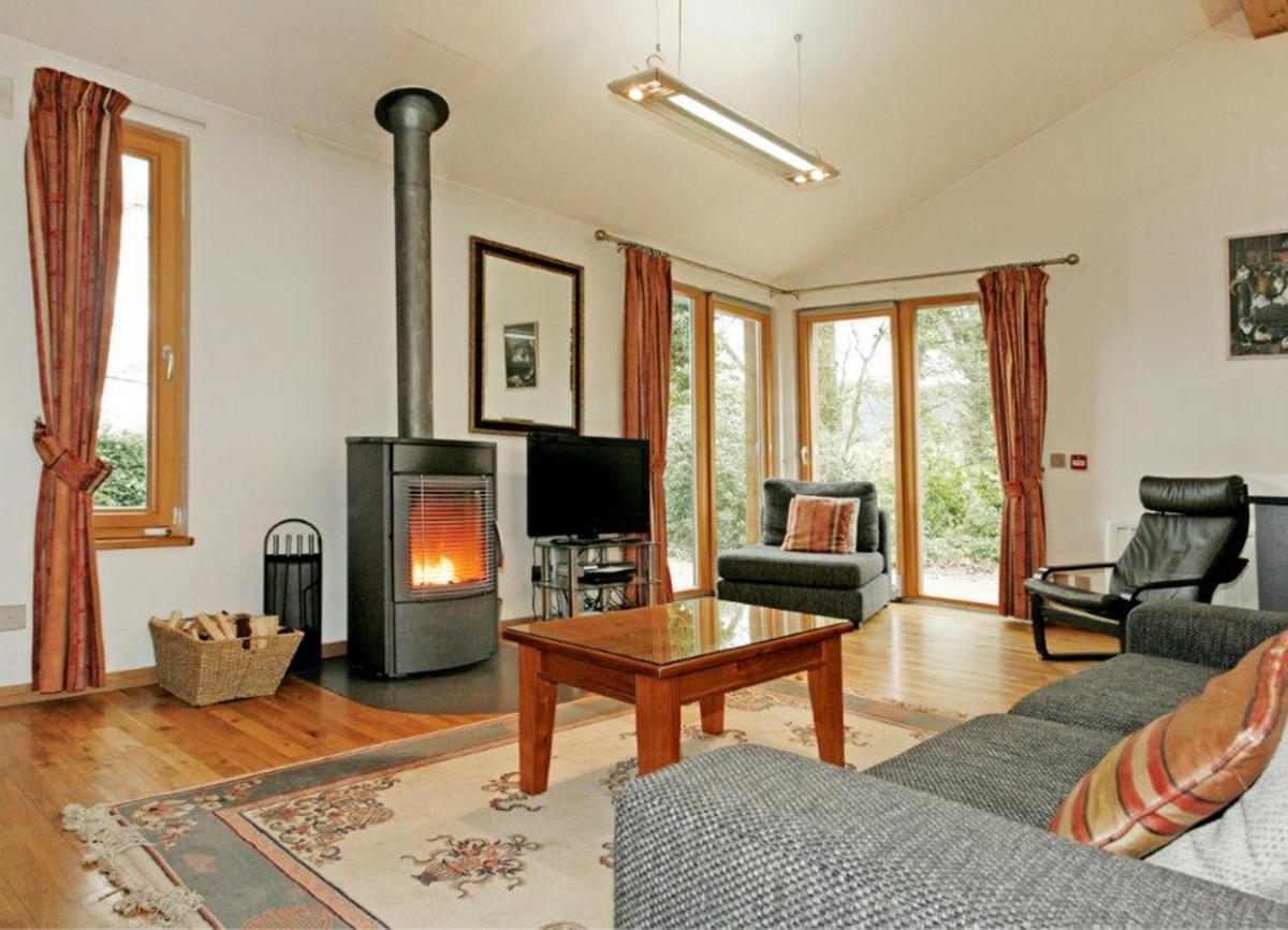 Ballyhoura Mountain Luxury Holiday Lodge No 13 - Housity
