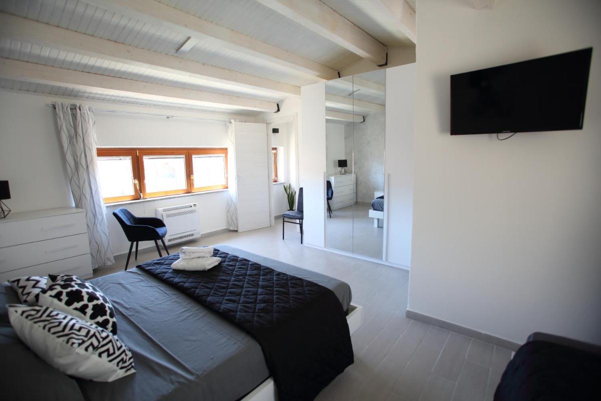 Sweet C&C - Housity