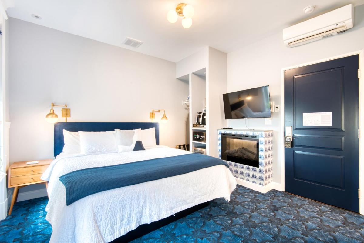 The Hudson Whaler - Housity