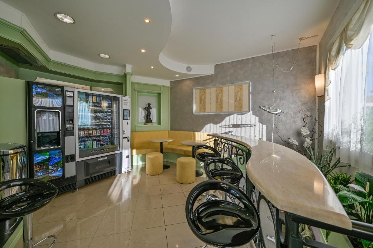 New Automatic Villa Daniela - Housity