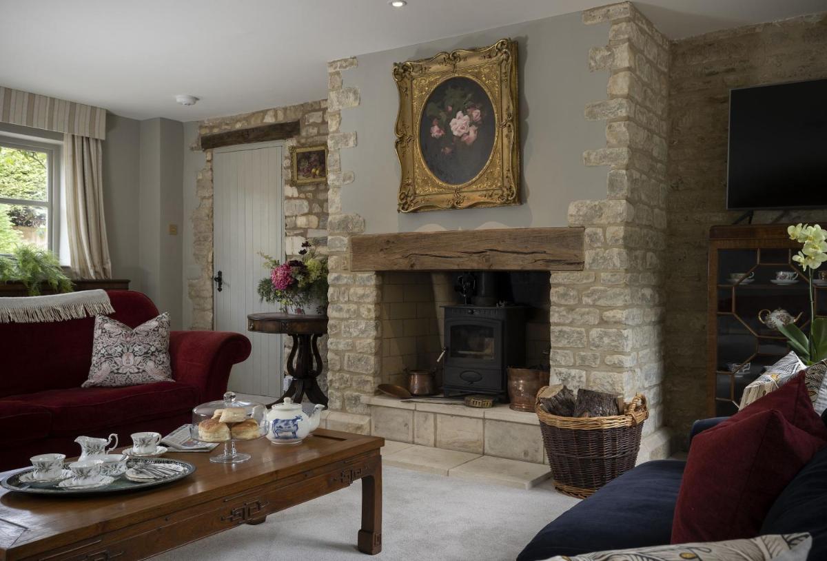 Orchard Manor - Housity