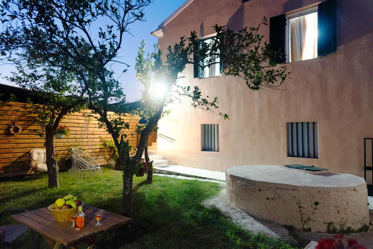 Archontiko ''Danae'' - Housity