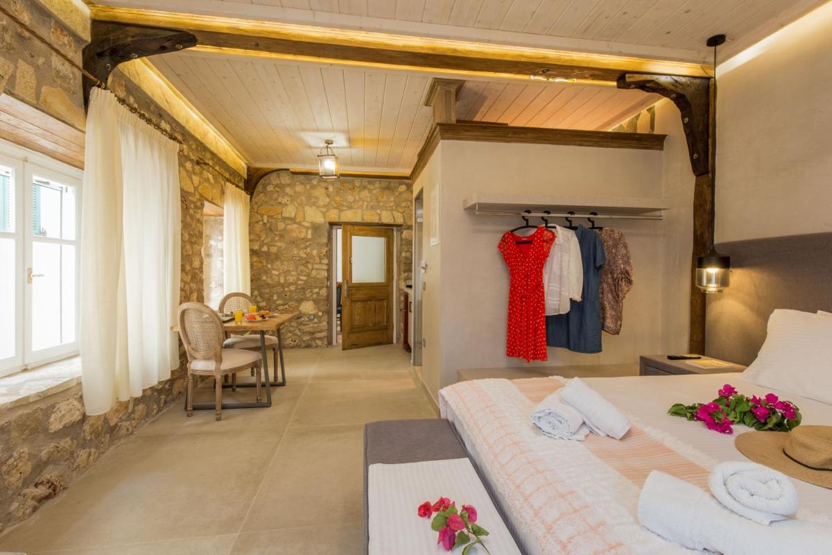 Stone Suites at Lefkada's Old Port - Housity