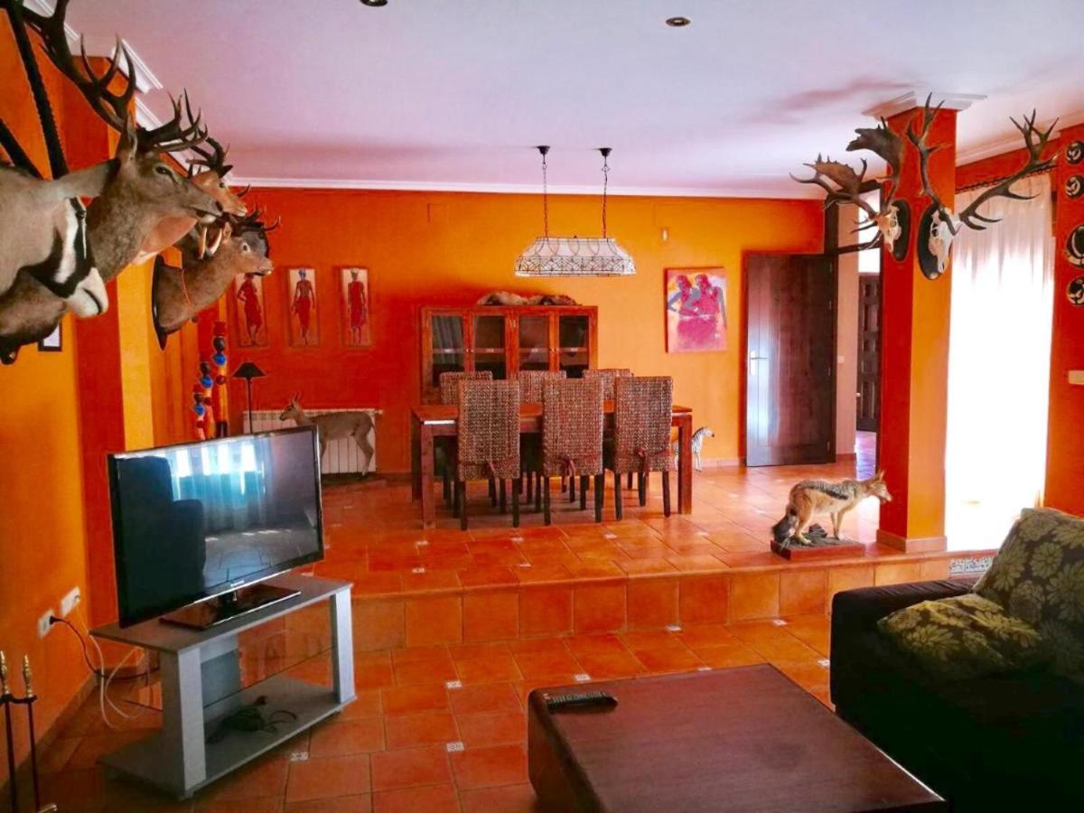Luxurious Villa in Arcas with Private Pool - Housity