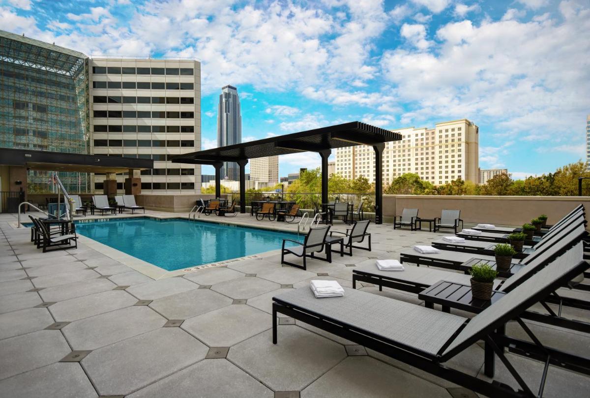 Holiday Inn Express - Houston - Galleria Area, an IHG Hotel - Housity