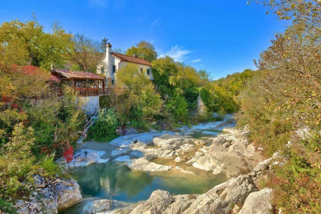 Villa Kotli Stone House - Housity