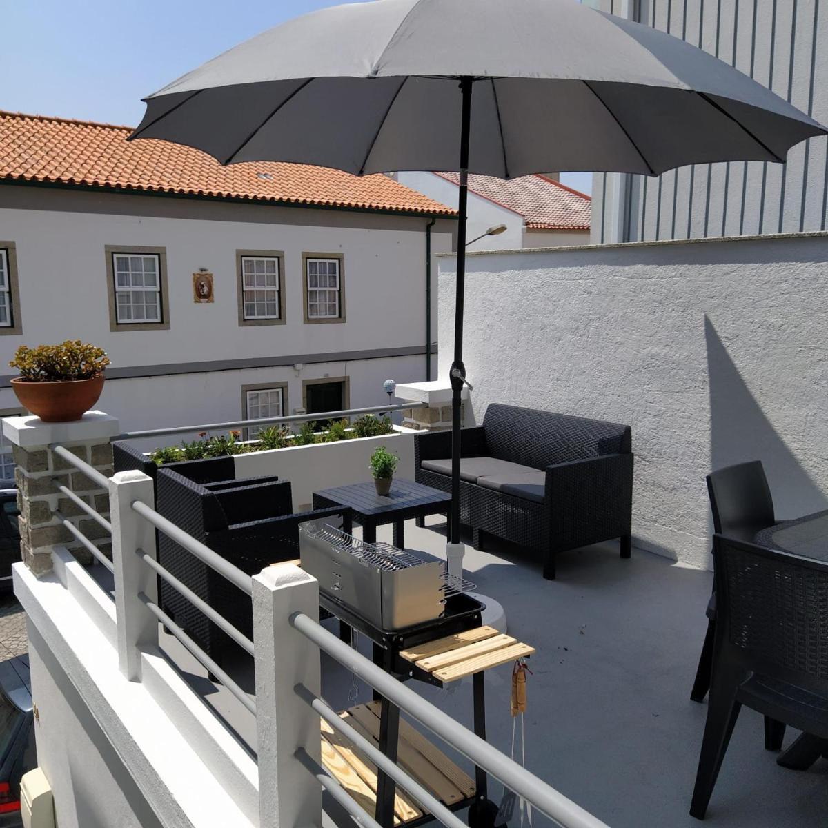 Portela House - T3 Residential home 50 meters from the beach - Housity