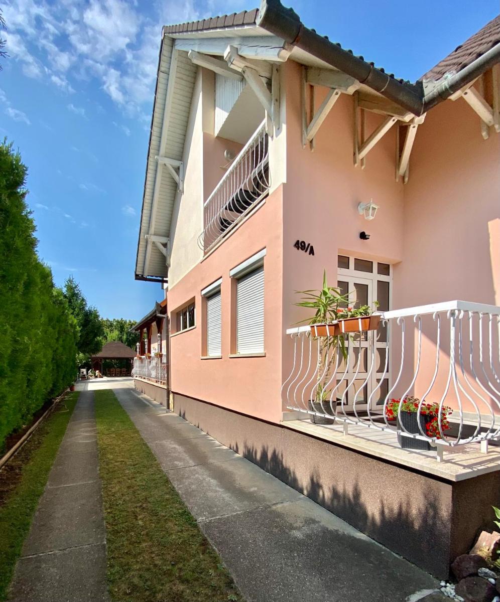 Vanessa apartman Siófok - Housity