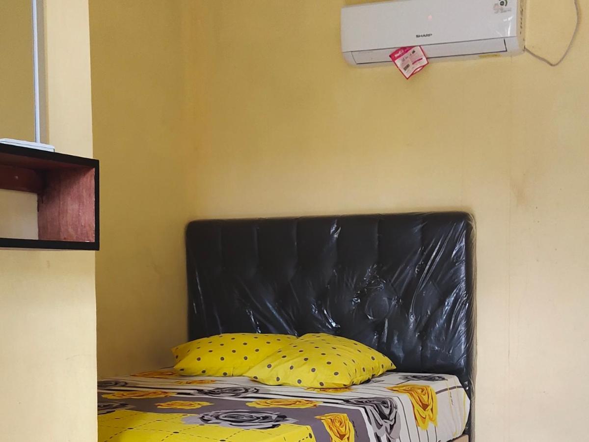 penginapan karanglaut santolo - Housity
