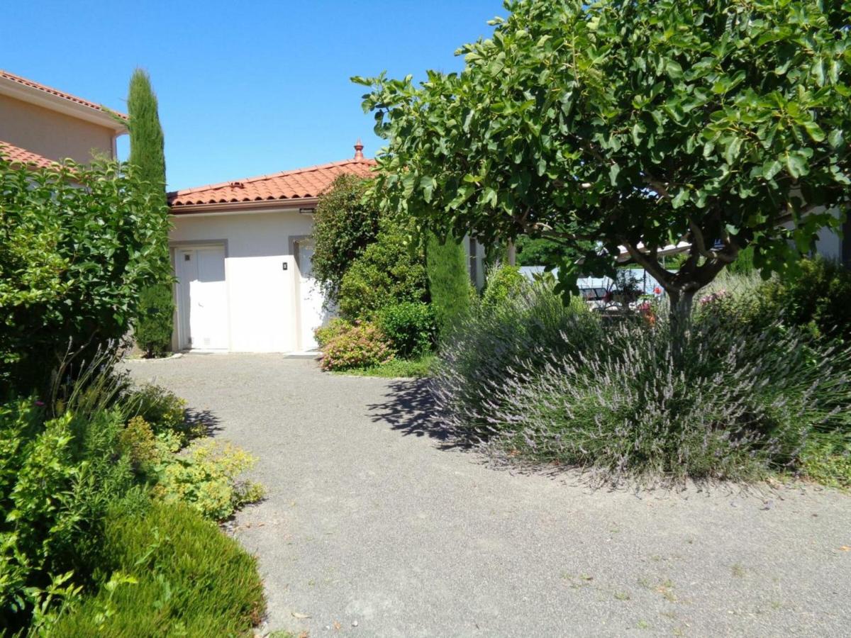 Studio Savigneux, 1 pièce, 2 personnes - FR-1-496-218 - Housity
