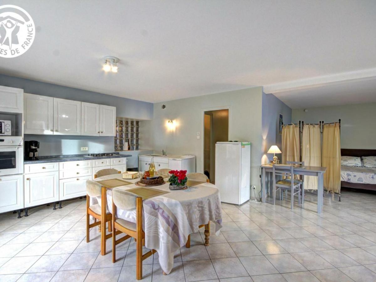 Studio rénové 70 m² en ferme avec jardin, internet fibre et activités nature à Planfoy - FR-1-496-134 - Housity
