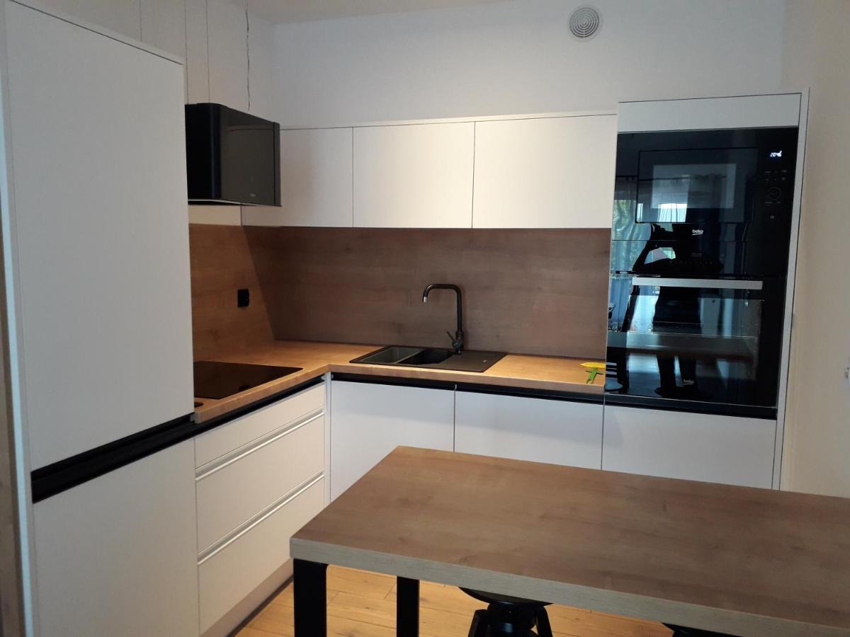 Apartament Nad Jeziorem Ewa - Housity