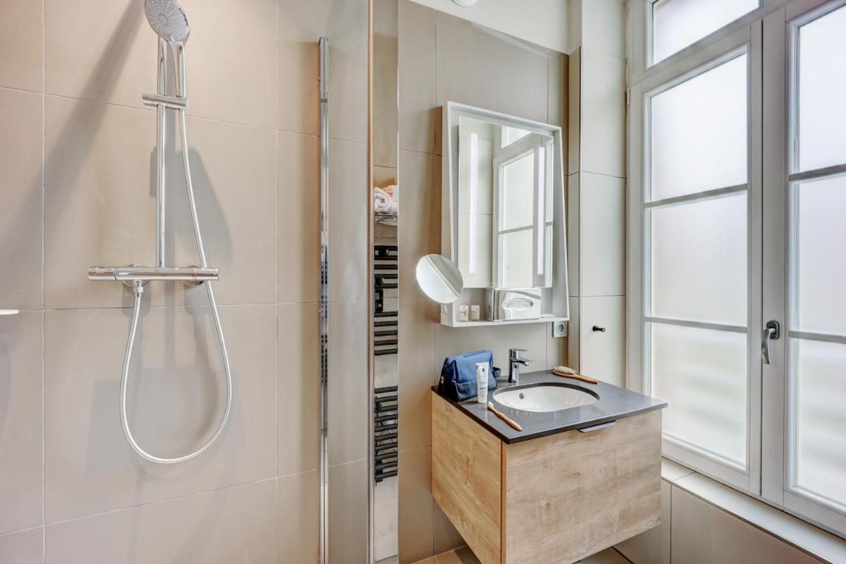 Salle de bains dans l'établissement Résidence Pierre & Vacances Premium Presqu'Ile de la Touques