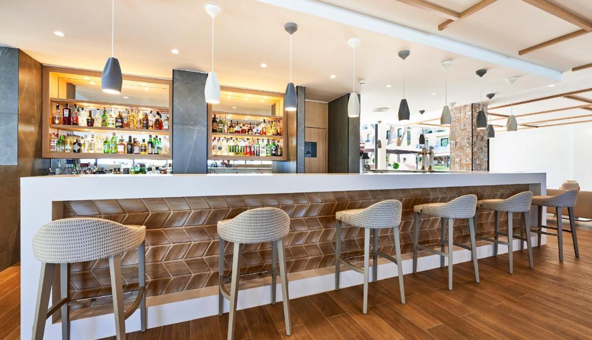 Bebidas en Hotel & Spa S'Entrador Playa