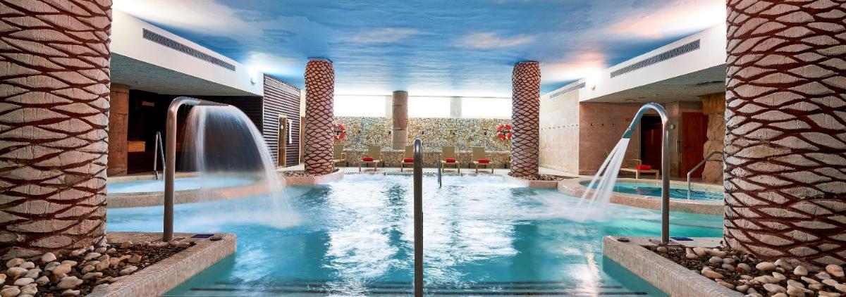 Piscina en o cerca de Hotel & Spa S'Entrador Playa