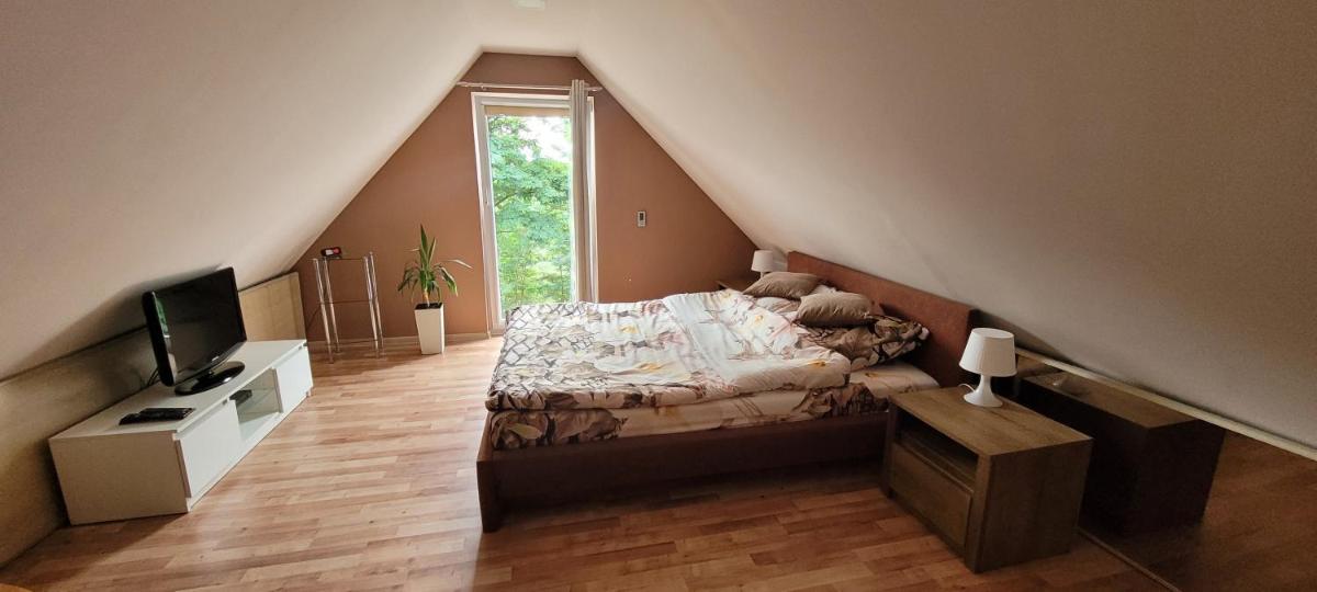 Dom Na Skarpie - Ucieczka Na Wieś - Samodzielne wejście na szyfr, 100m2 - Housity