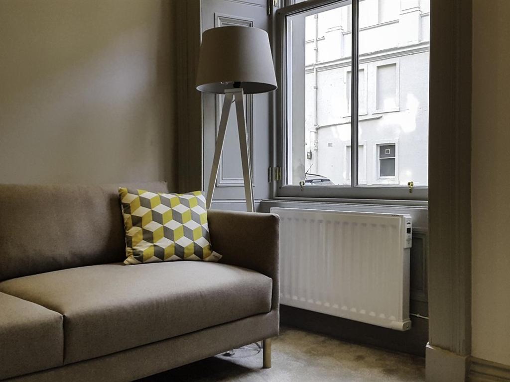 Edinburgh Nine - Housity