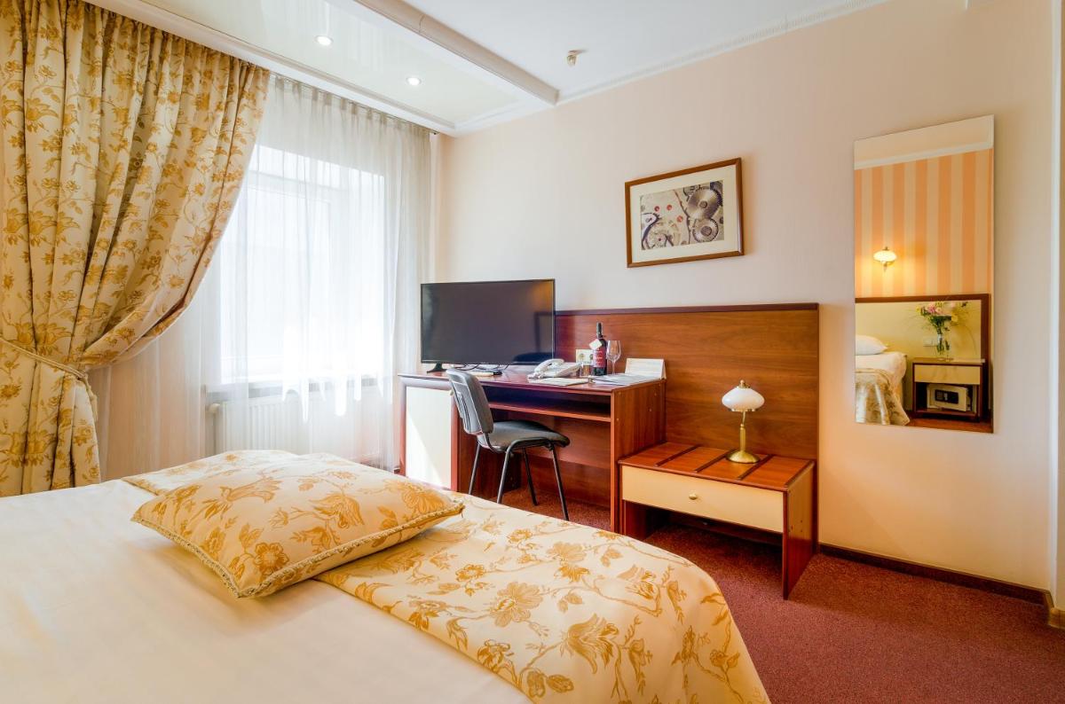 Raziotel Kryvyi Rih - Housity
