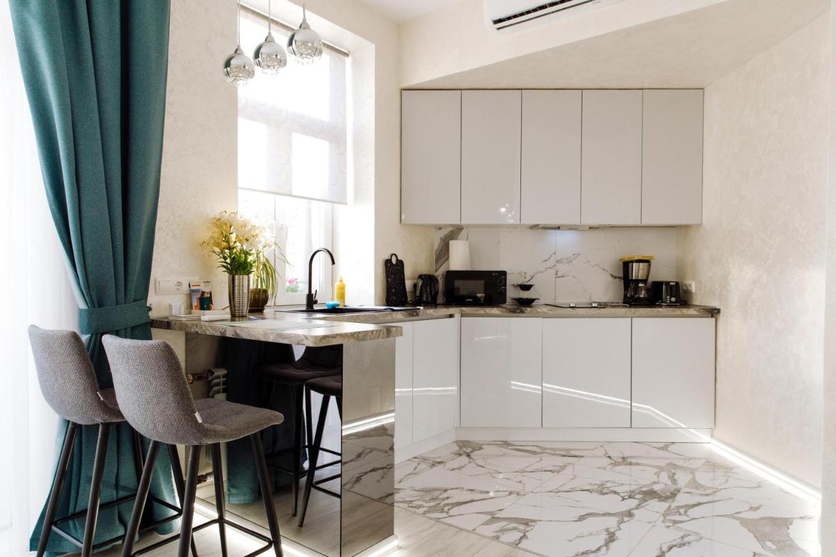 Panorama Luxury Apartment in The House with a Spire, a historical building in the city centre - Housity