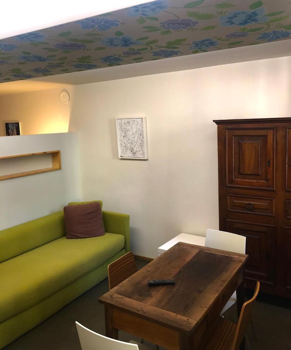 Aymon de Challant Appartement - Housity