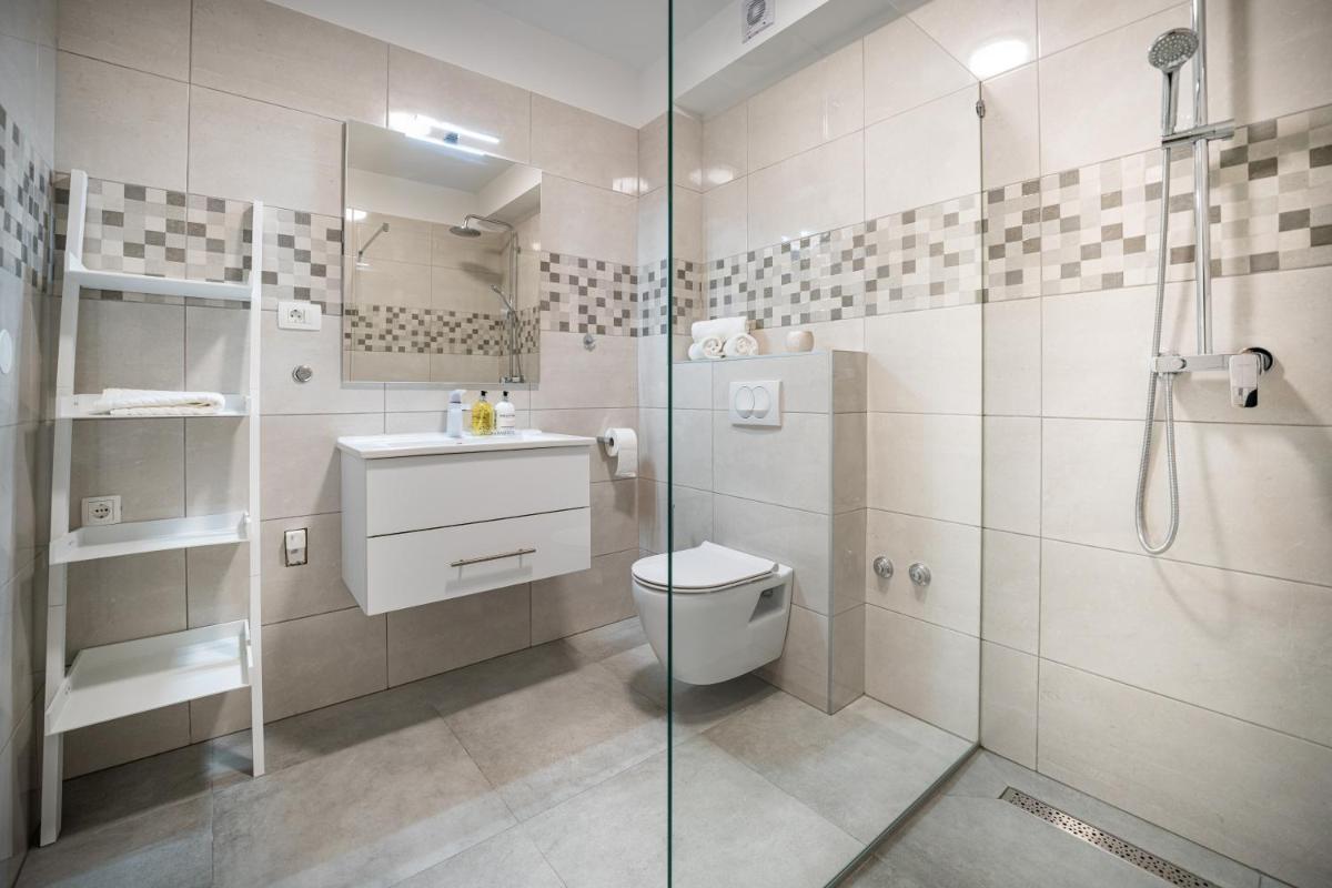 Green Point Paklenica - Housity