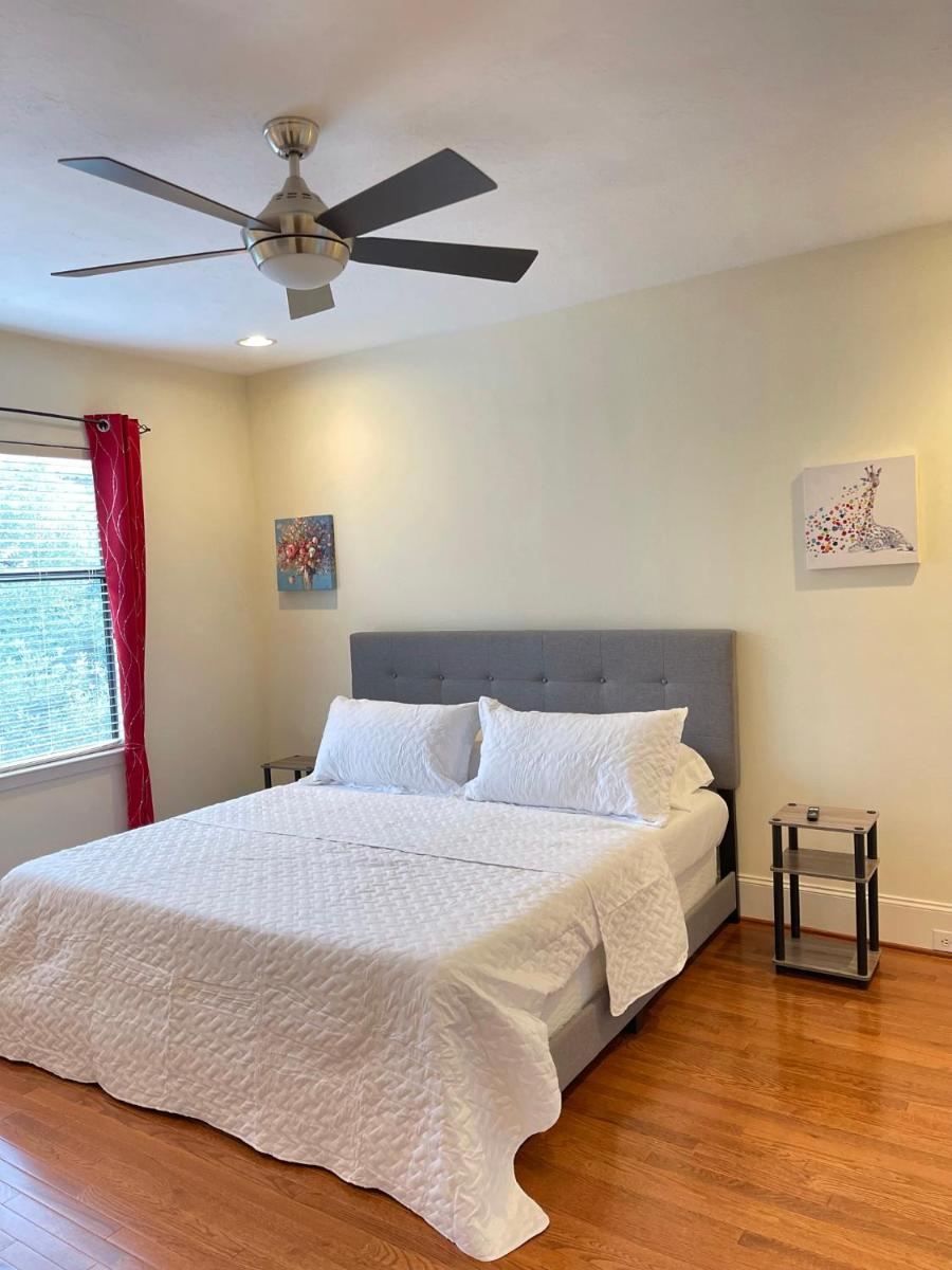 Luxury 4 Story Home in Downtown Houston - Housity
