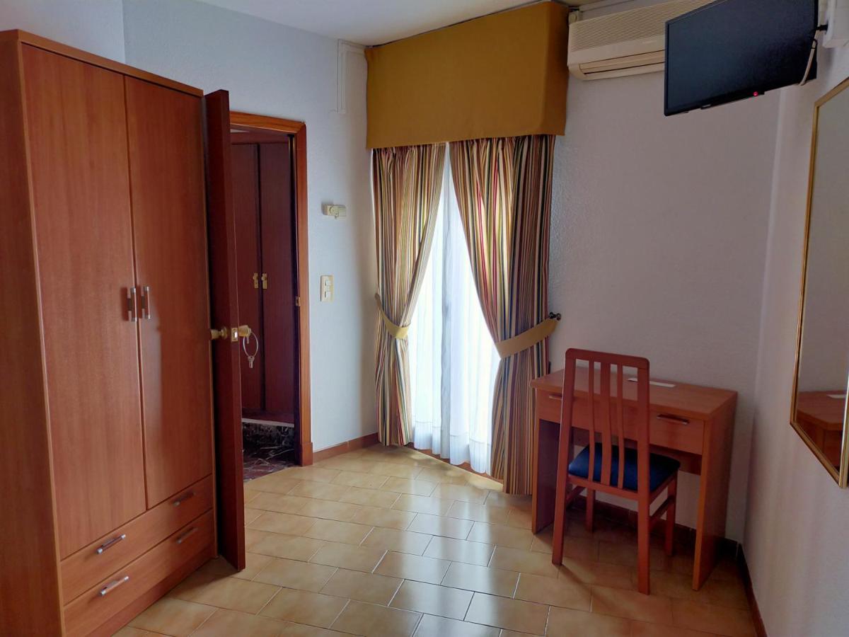 Hostal Casa Pepe - Housity