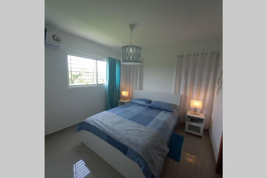 Confortable apartamento de 3 tres habitaciones, con hermosa vista de area verde, ademas de piscinas y juegos infantiles en area recreativa - Housity